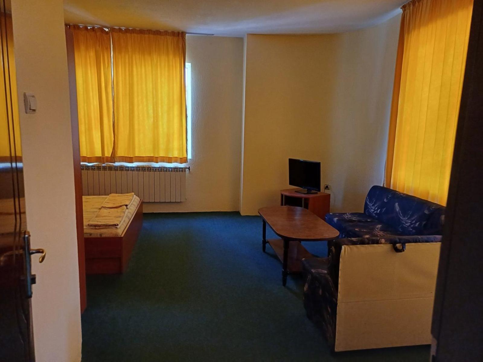 Hotel Интернационал Kulata Exteriér fotografie