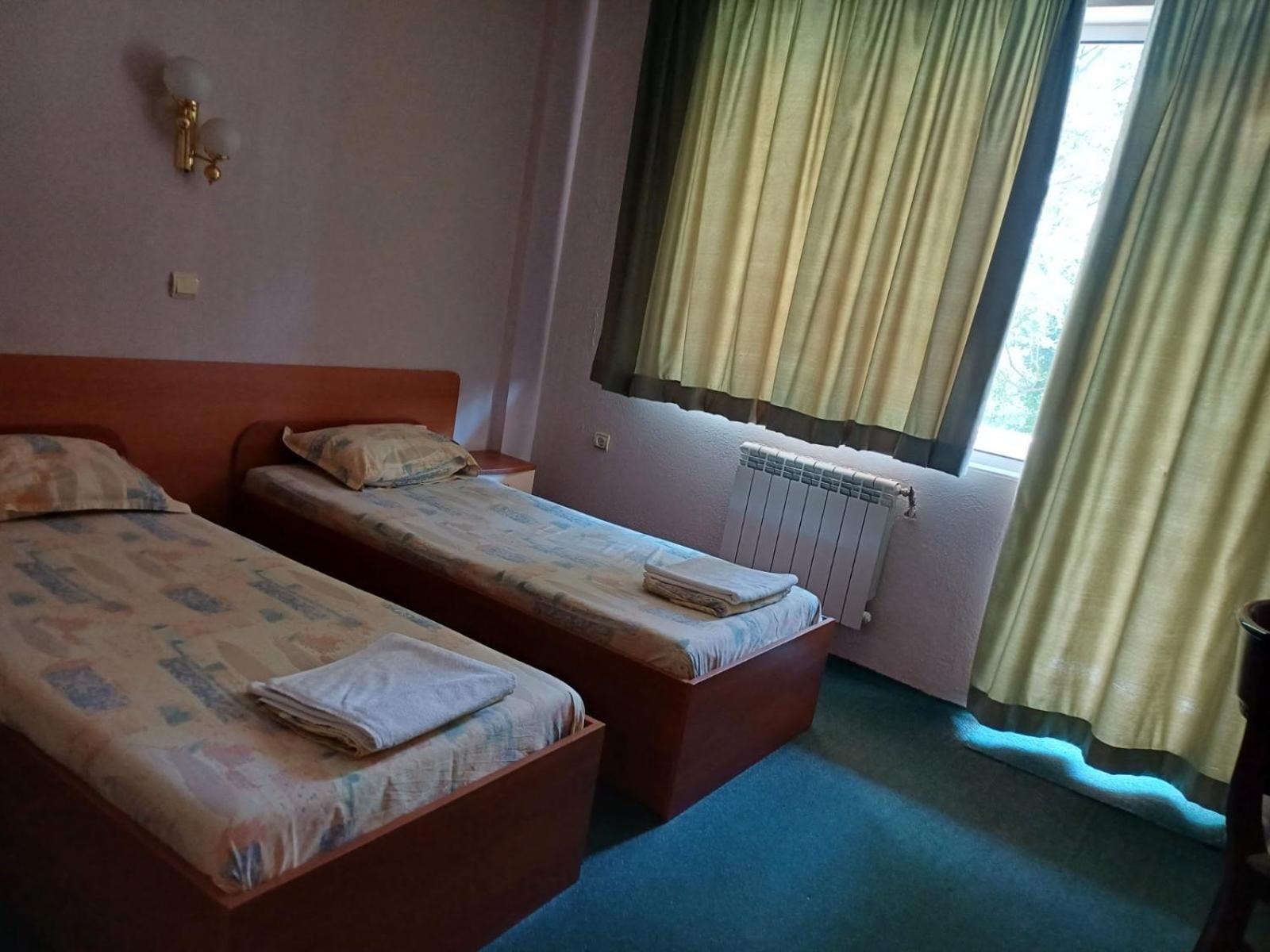 Hotel Интернационал Kulata Exteriér fotografie